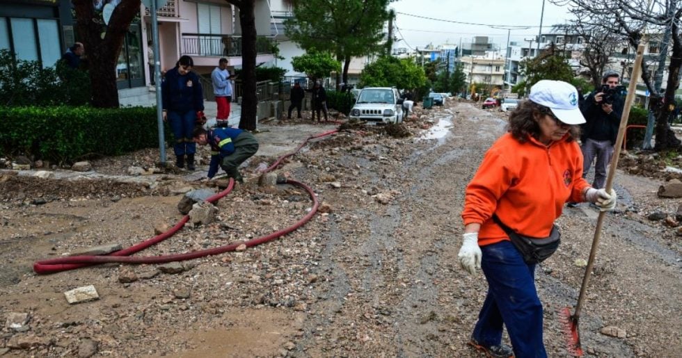Αυτοψία της «Εφ.Συν.» στην Άνω Γλυφάδα [εικόνες+βίντεο]